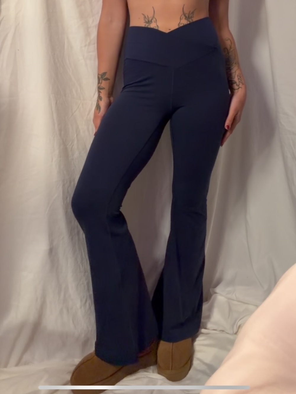 Aerie navy blue flare leggings